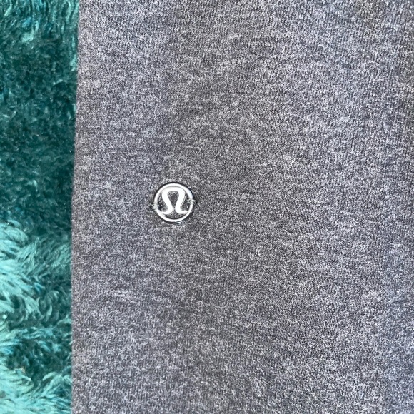 Gray women’s lululemon sweats - Picture 3 of 3